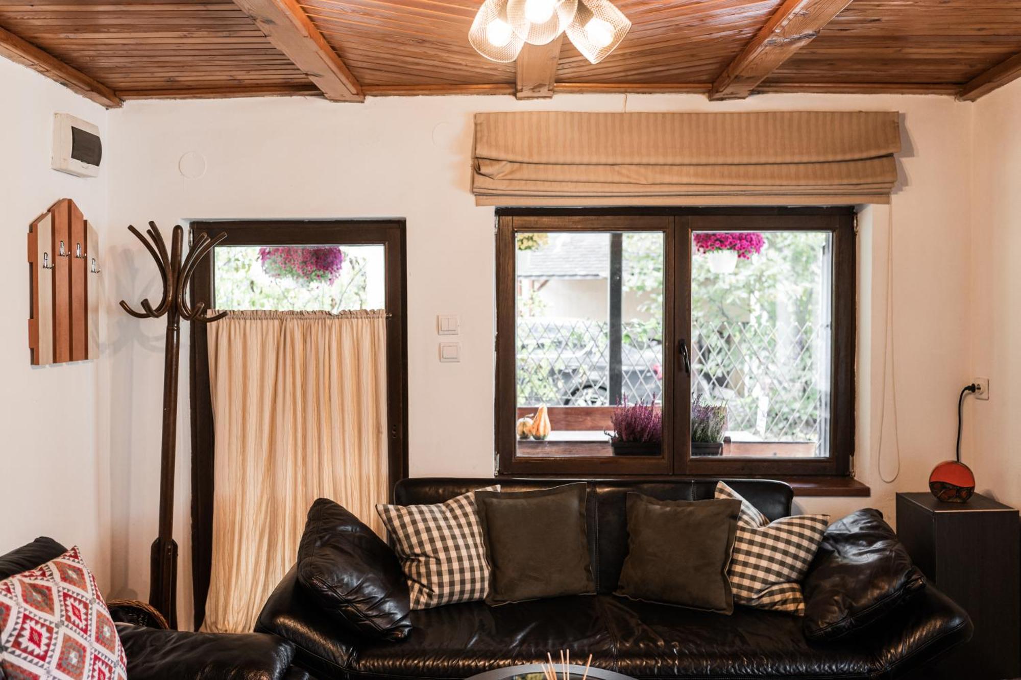 Silva Cabin - In The Heart Of Bran, Next To The Castle W/ Free Parking Bran  Exterior photo